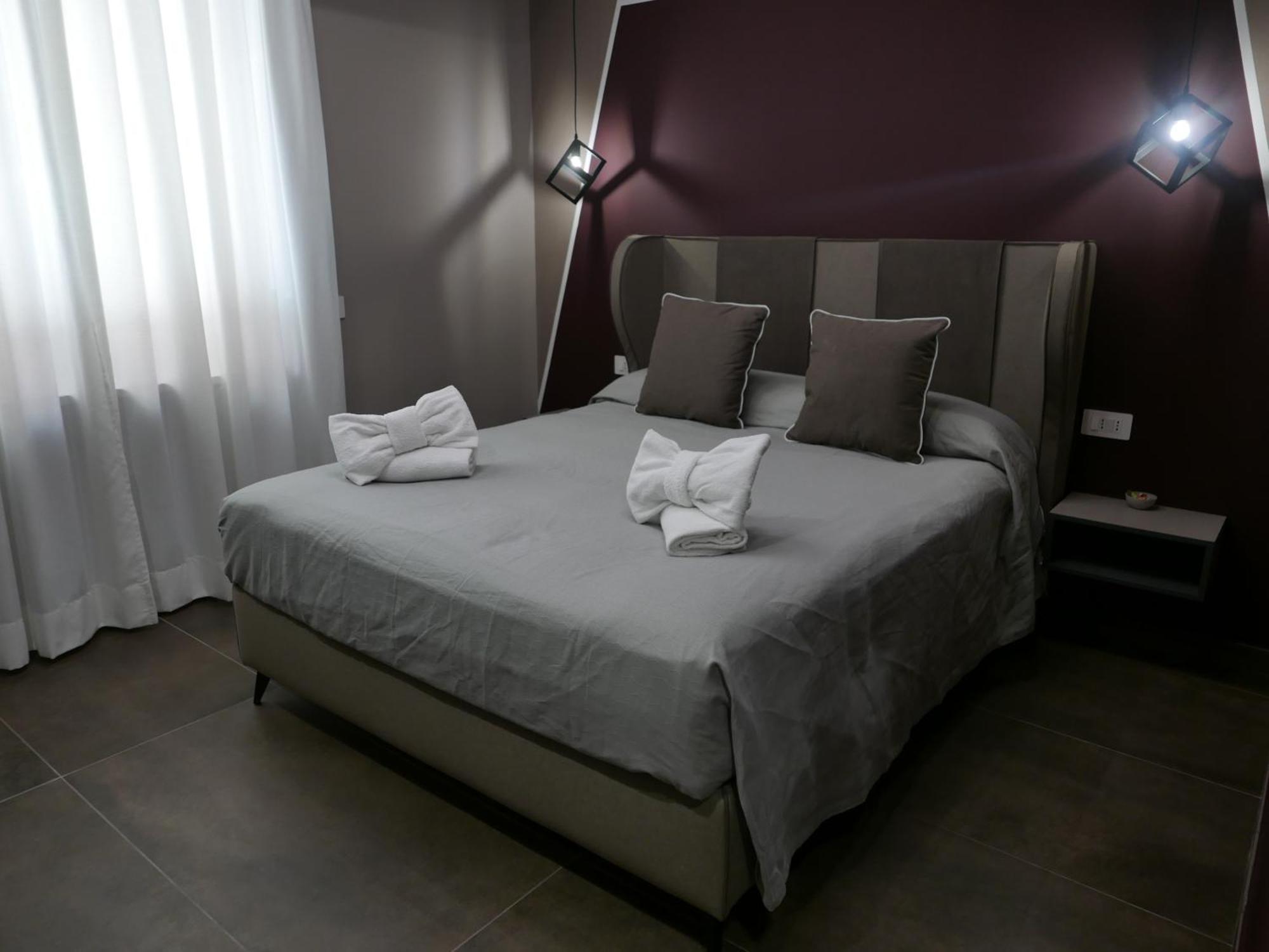 Re Lazzarone Suite Naples Exterior photo