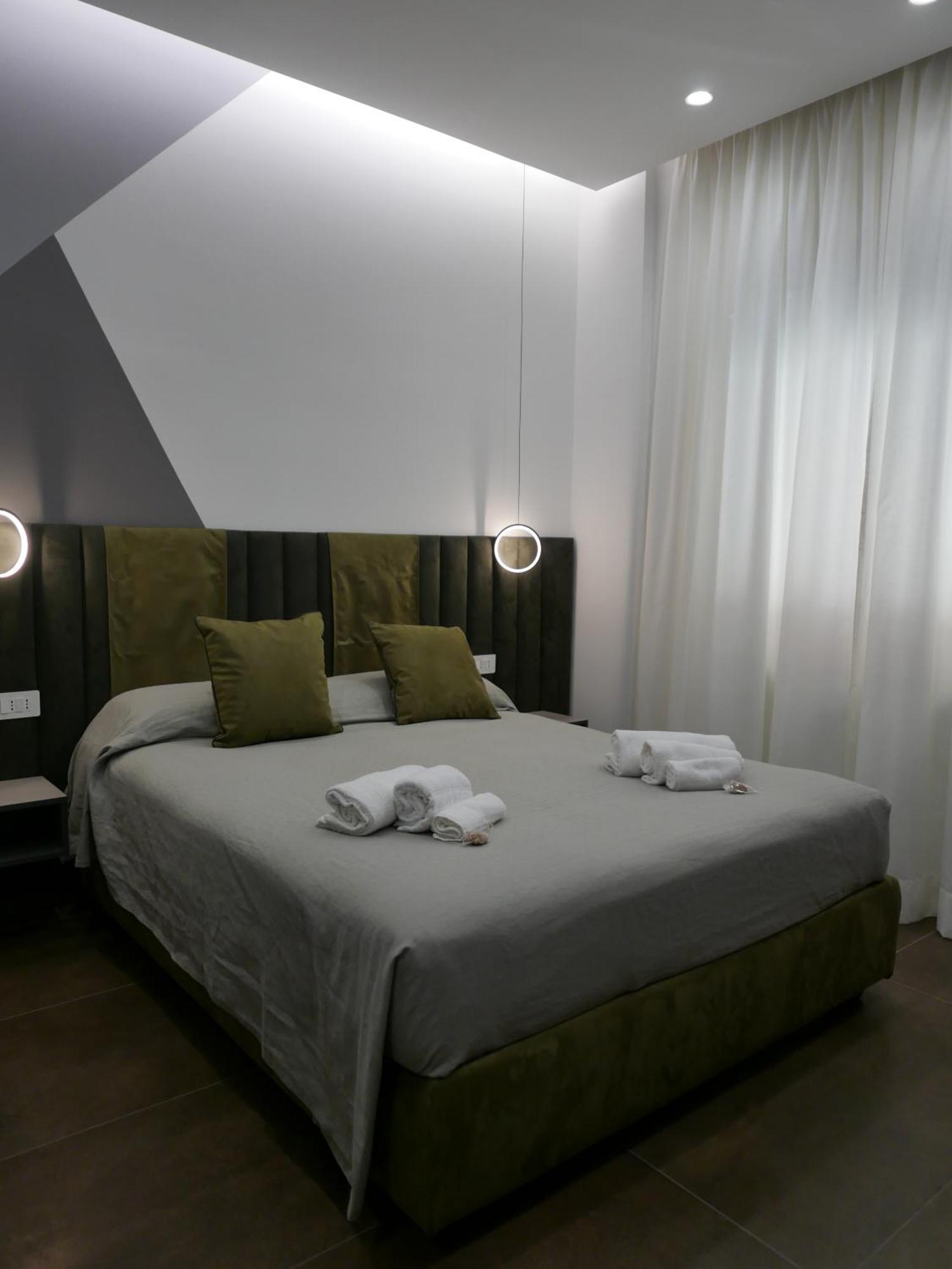 Re Lazzarone Suite Naples Exterior photo