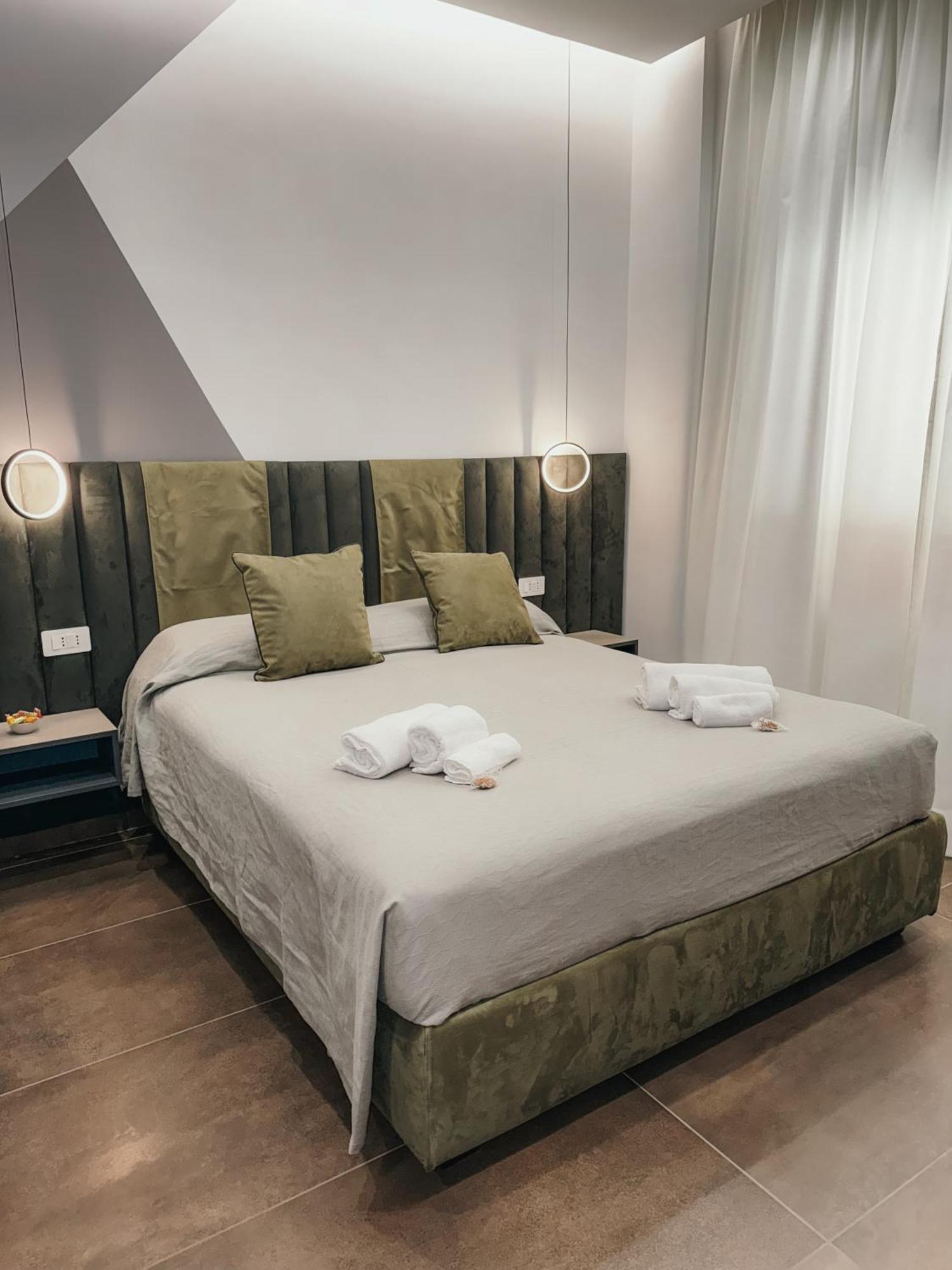 Re Lazzarone Suite Naples Exterior photo
